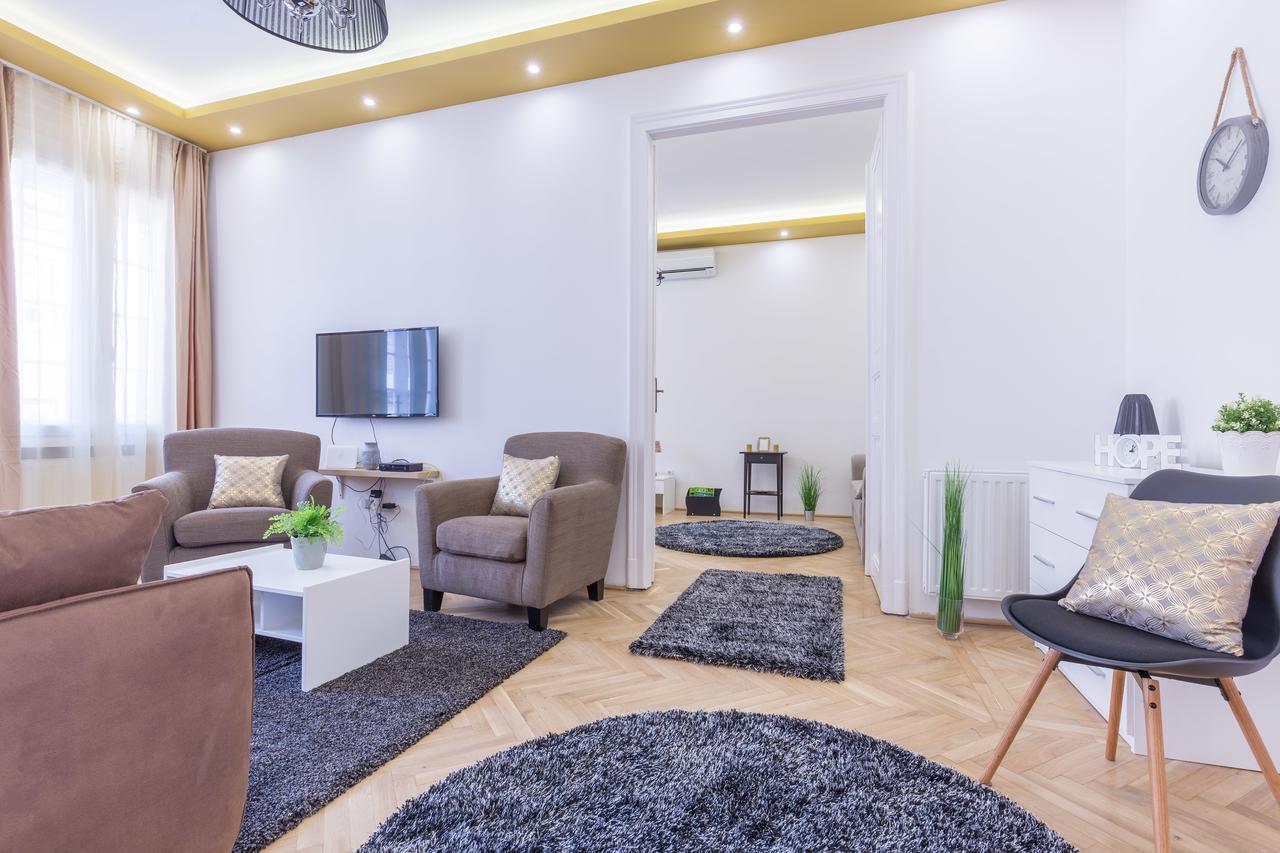 Real Apartments Zoltan Βουδαπέστη Εξωτερικό φωτογραφία
